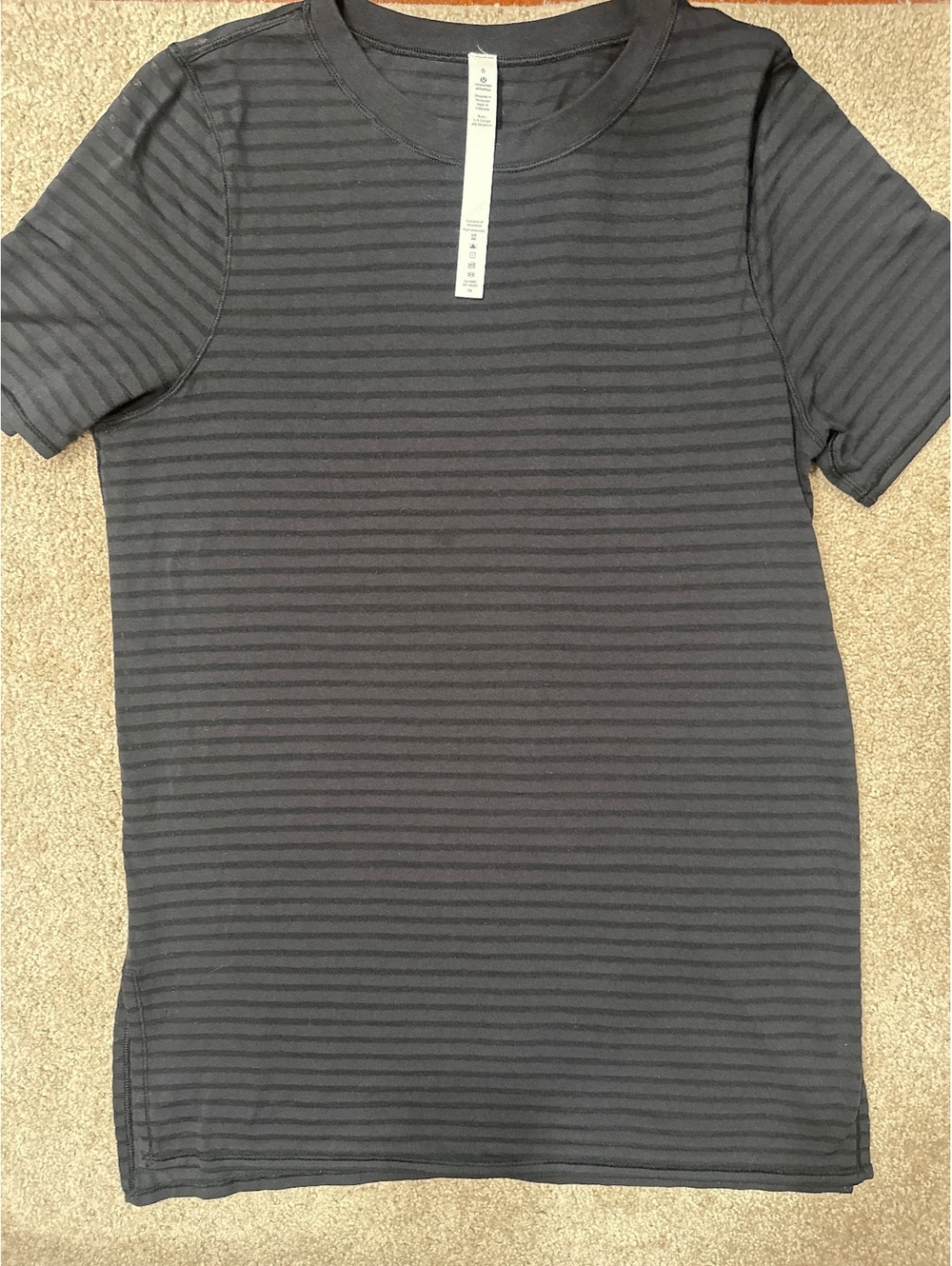 Lululemon T-Shirt, Stripe White Black 6